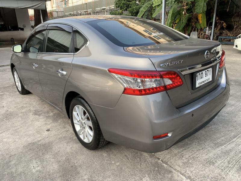 NISSAN Sylphy 1.6 v cvt 2012