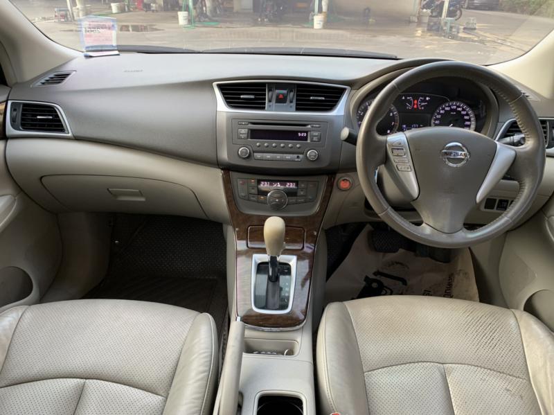 NISSAN Sylphy 1.6 v cvt 2012