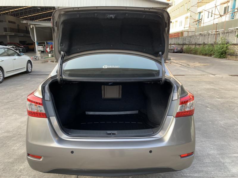 NISSAN Sylphy 1.6 v cvt 2012