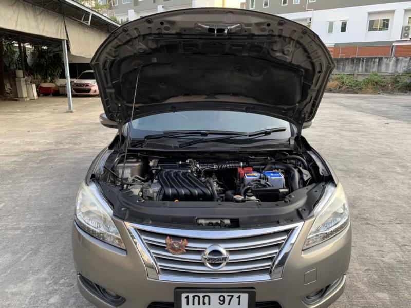NISSAN Sylphy 1.6 v cvt 2012