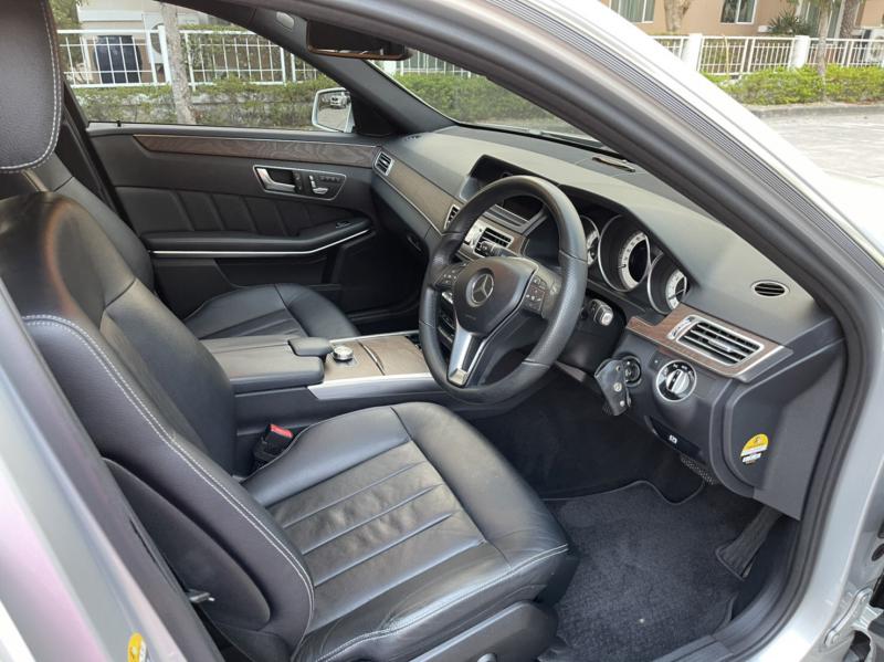BENZ E200 2015