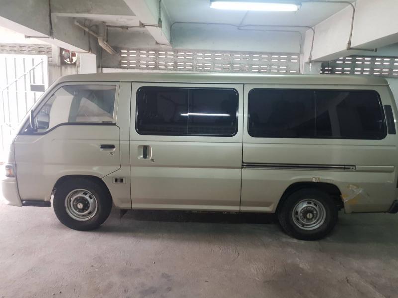 NISSAN urvan 1991