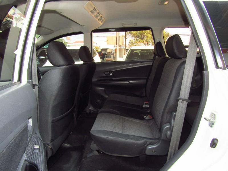 TOYOTA AVANZA 2012