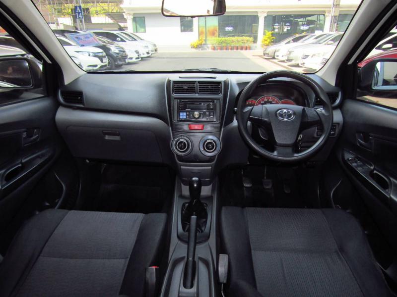 TOYOTA AVANZA 2012