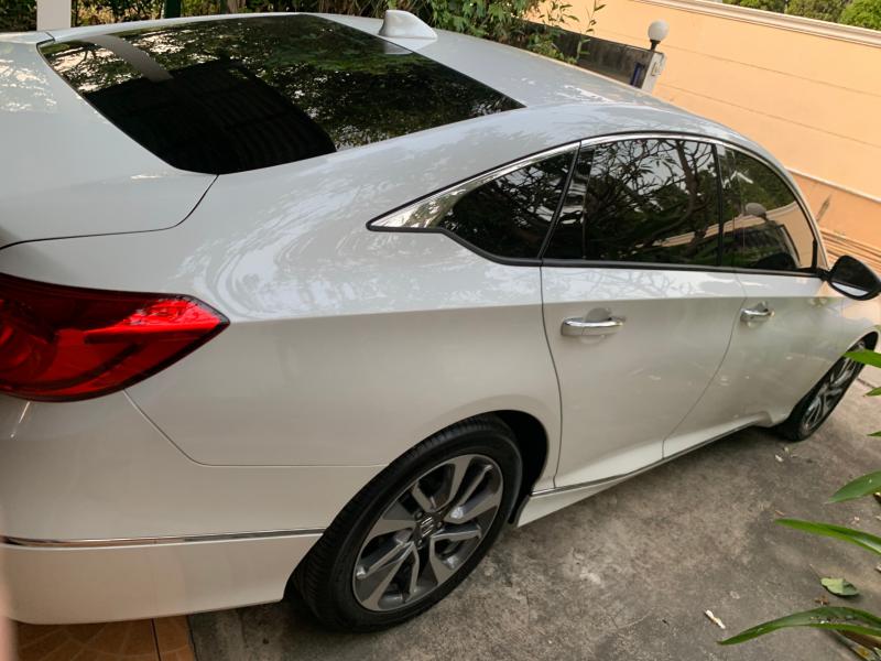 HONDA accord 1.5 turbo 2019