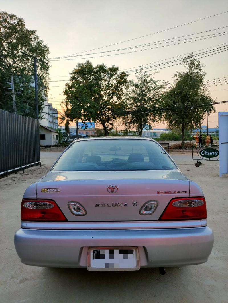 TOYOTA SOLUNA 2001