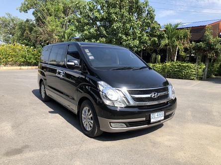 HYUNDAI H-1 Deluxe 2011