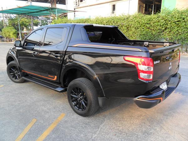 MITSUBISHI Triton 2018