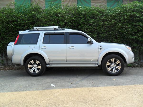 FORD Everest 2012