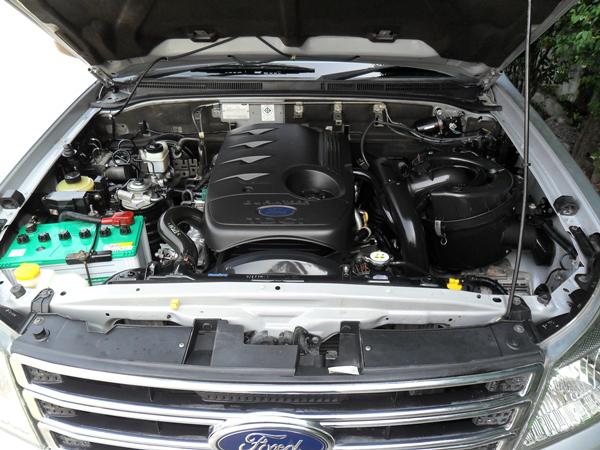 FORD Everest 2012