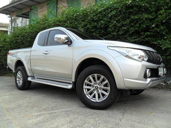 MITSUBISHI Triton 2017