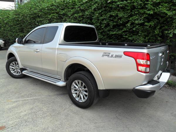 MITSUBISHI Triton 2017
