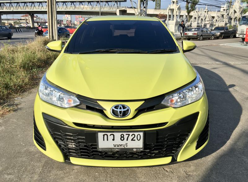 TOYOTA yaris 2017