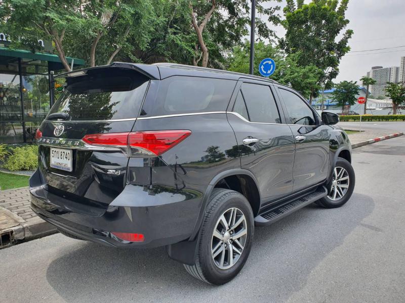 TOYOTA Fortuner 2.8V 4WD 2016