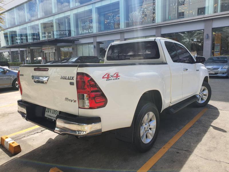 TOYOTA Hilux Revo 2.4E 4WD 2017