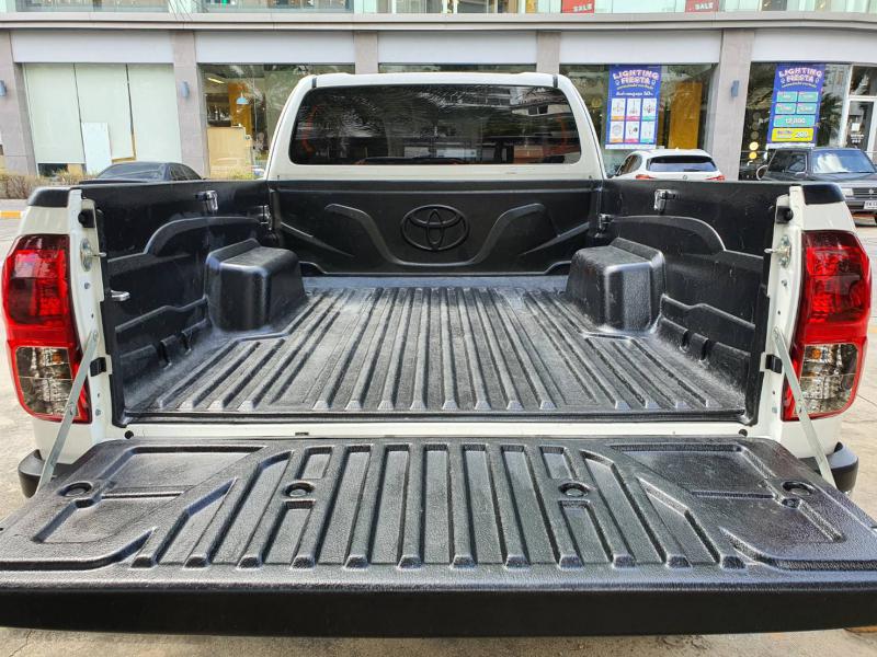 TOYOTA Hilux Revo 2.4E 4WD 2017