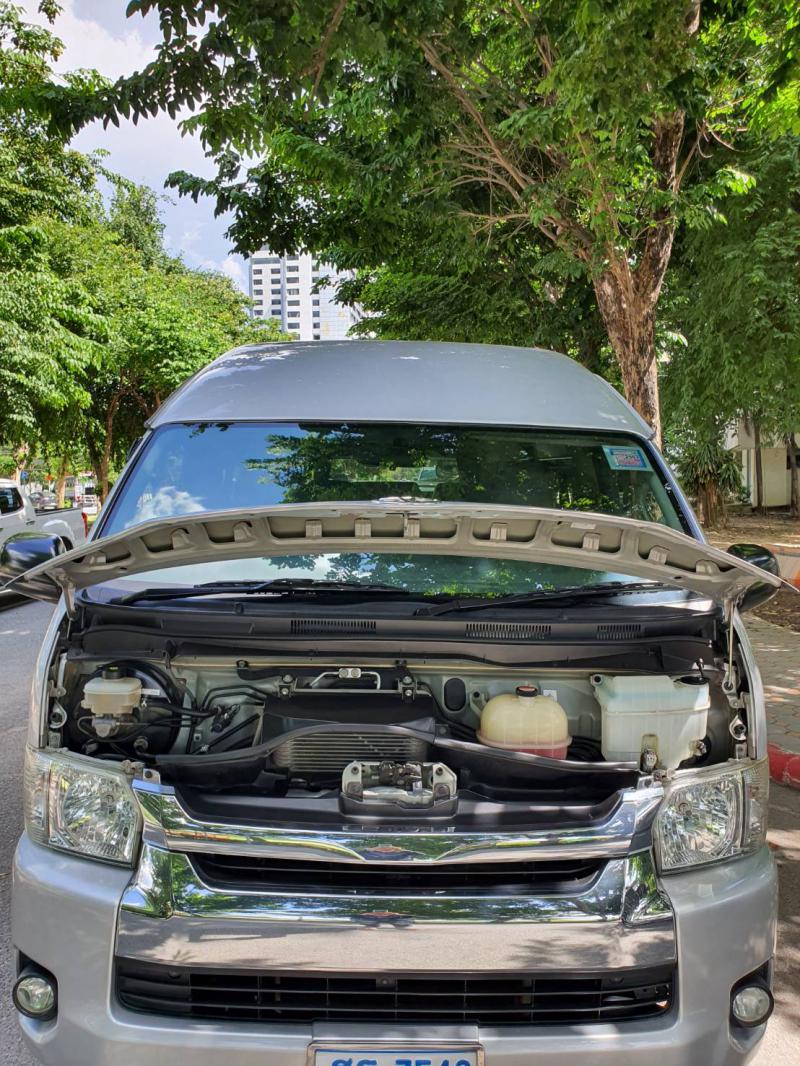 TOYOTA Commuter 3.0 D4D ดีเ 2014