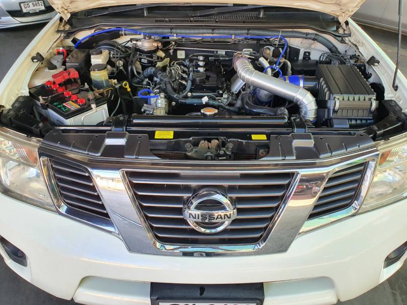 NISSAN Navara 2.5 CALIBRE 4 2012