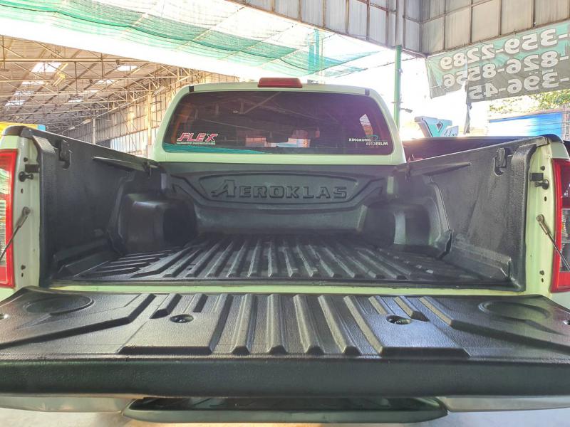NISSAN Navara 2.5 CALIBRE 4 2012