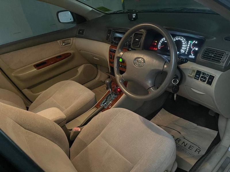 TOYOTA Altis 1.8 E 2004