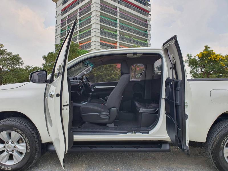 TOYOTA Revo 2.4E 4WD Smartc 2018