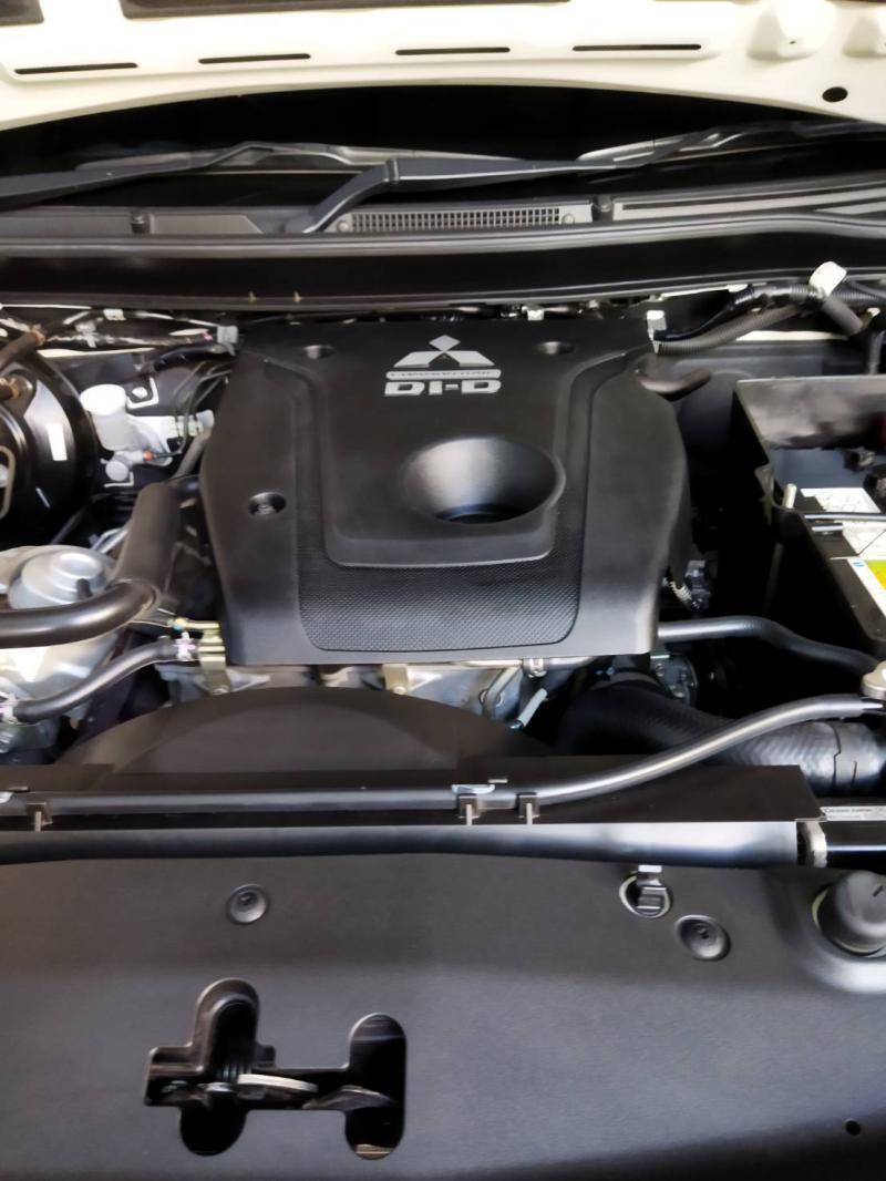 MITSUBISHI TRITON 2020