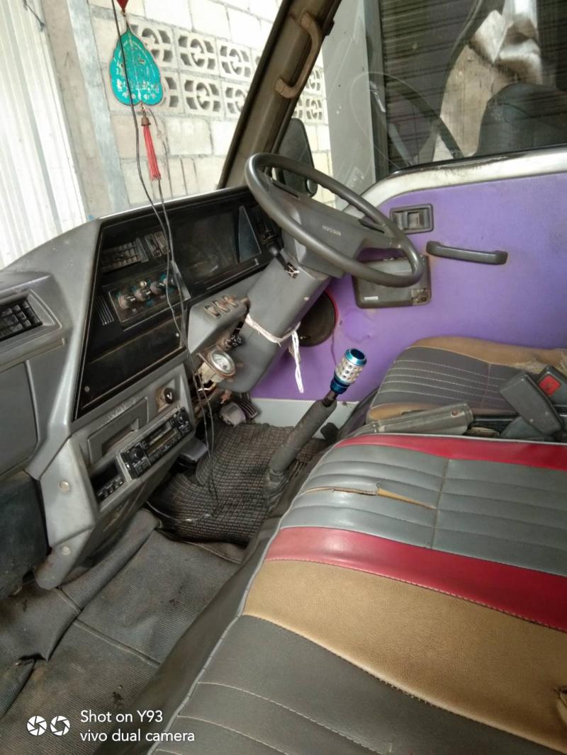 NISSAN Uvan 1994