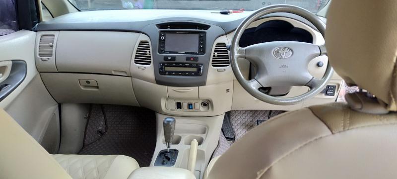 TOYOTA Innova รุ่น G 2011