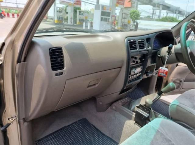 TOYOTA Sport Cruiser 2.5s 2003