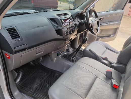 TOYOTA Vigo 2.5 Vn-turbo 2015