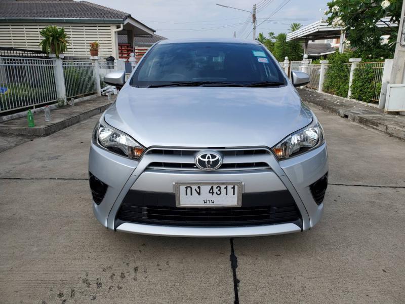 TOYOTA Yaris 1.2E 2014