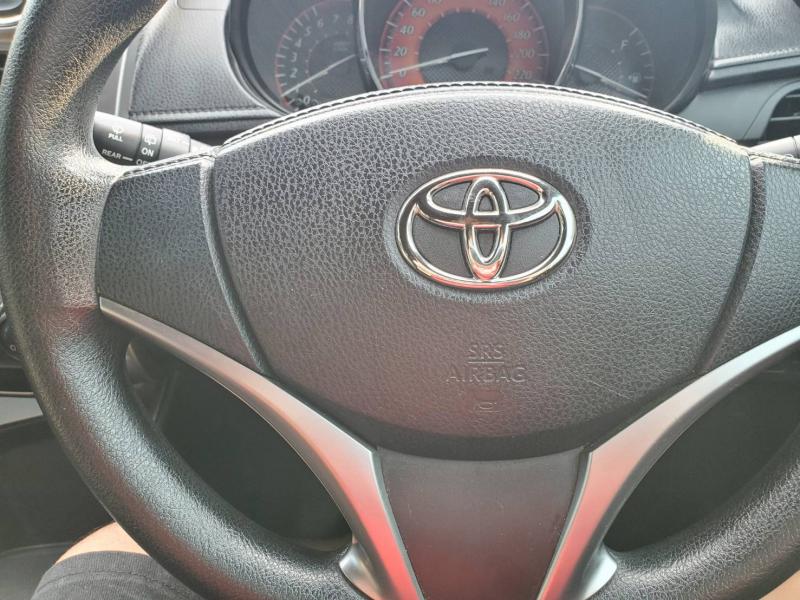 TOYOTA Yaris 1.2E 2014