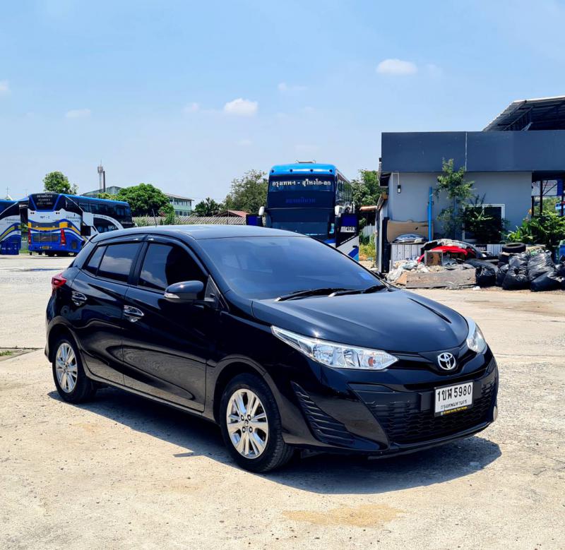 TOYOTA yaris 2018