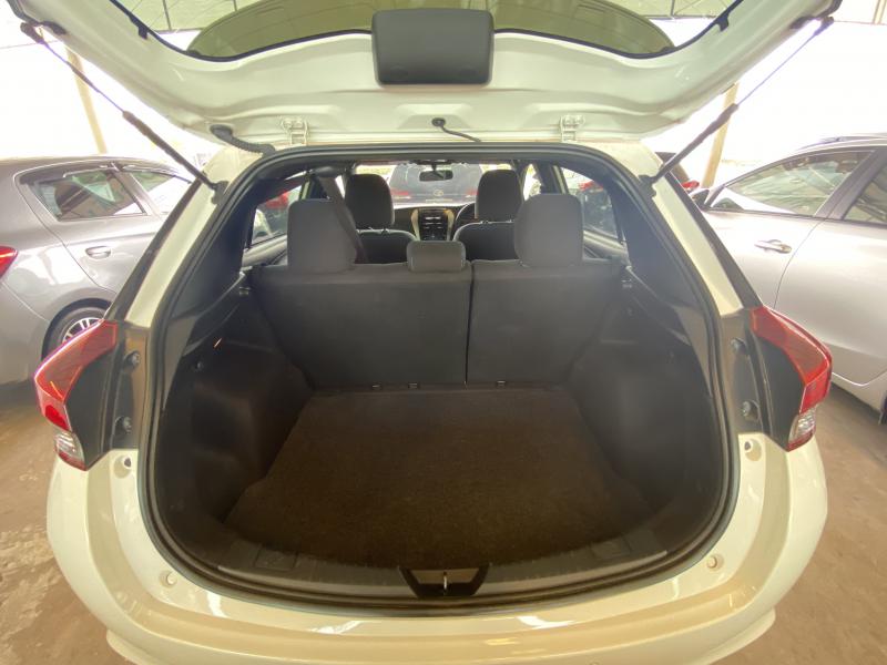TOYOTA Yaris 1.2E 2017