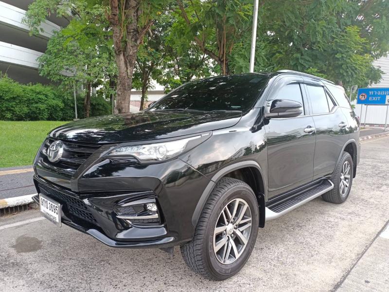 TOYOTA fortuner 2.4v 2019