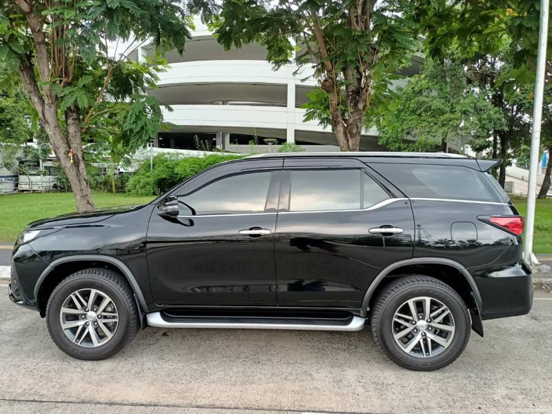 TOYOTA fortuner 2.4v 2019