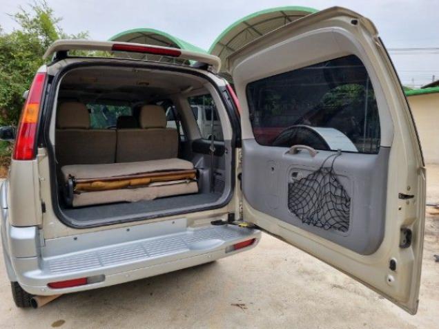 FORD Everest 2004