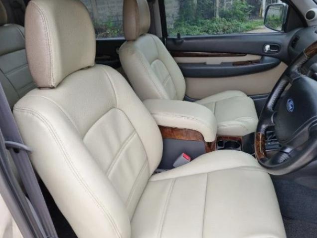FORD Everest 2004