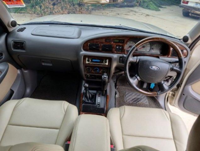 FORD Everest 2004
