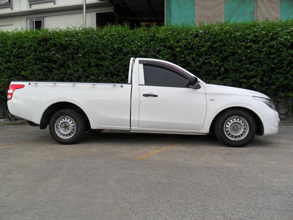 MITSUBISHI Triton 2015