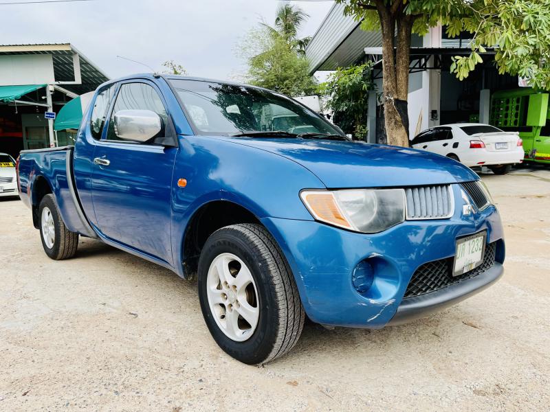 MITSUBISHI Triton 2.5 GLX MT 2006