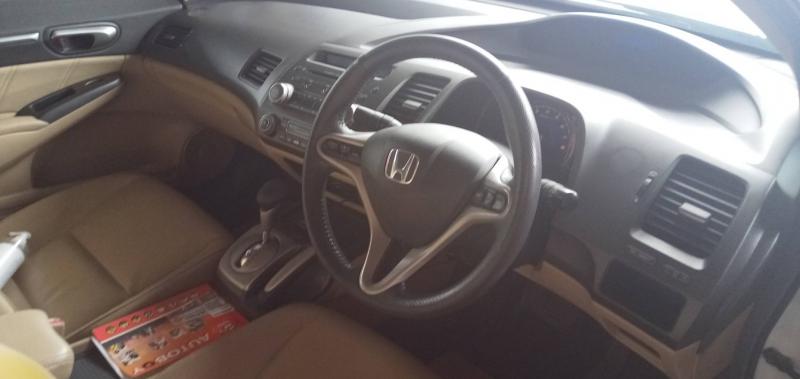 HONDA Civic 1.8 E 2009