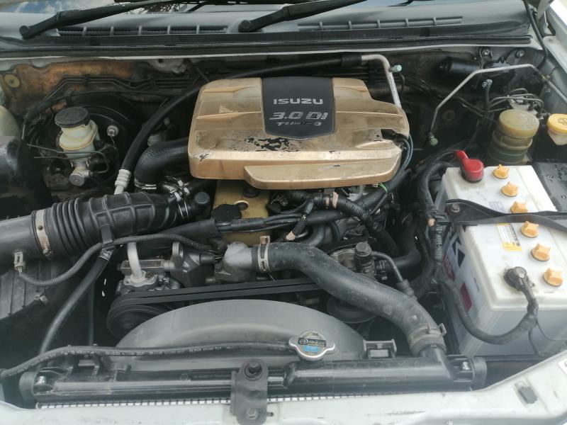 ISUZU Dmax 2004
