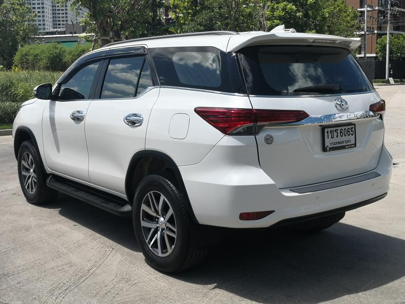 TOYOTA Fortuner 2016