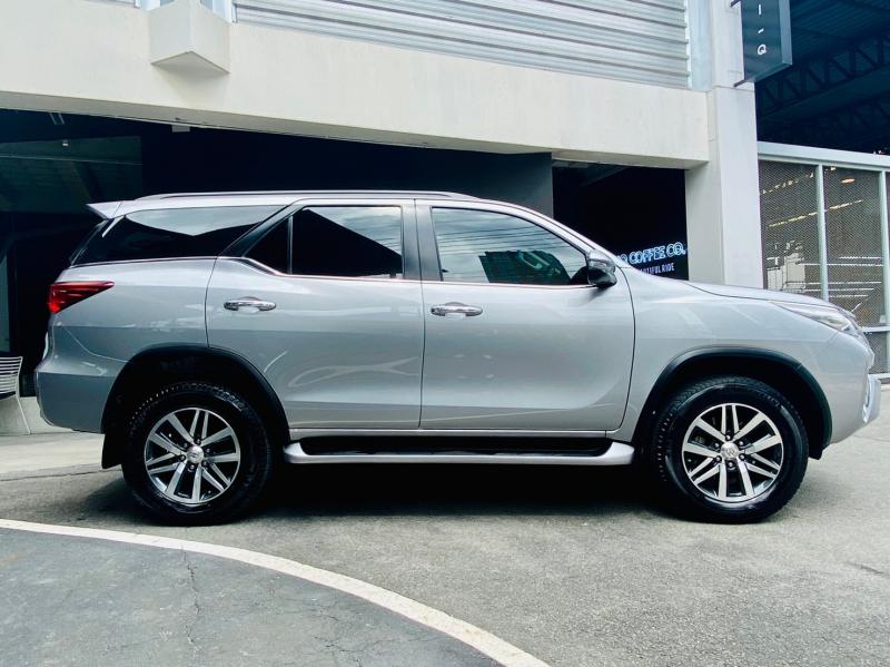 0 fortuner 2.4V 2018