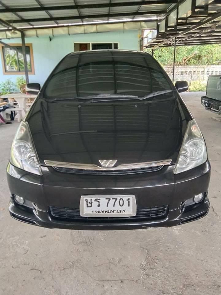 TOYOTA WISH 2004