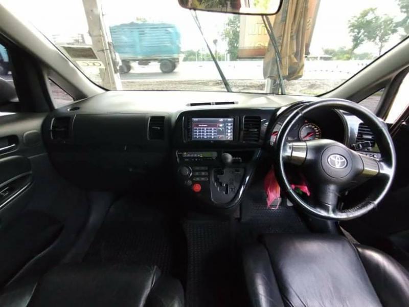 TOYOTA WISH 2004