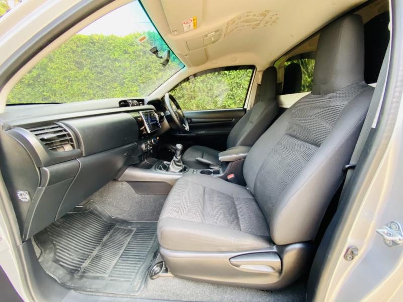 TOYOTA HILUX REVO 2019