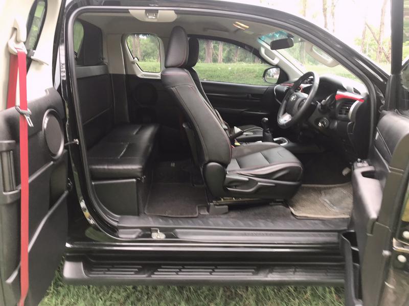 TOYOTA REVO. TRD 2016