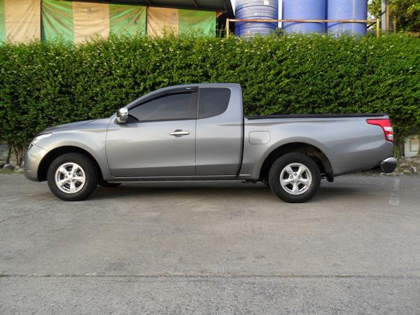 MITSUBISHI Triton Maga Cab 2016
